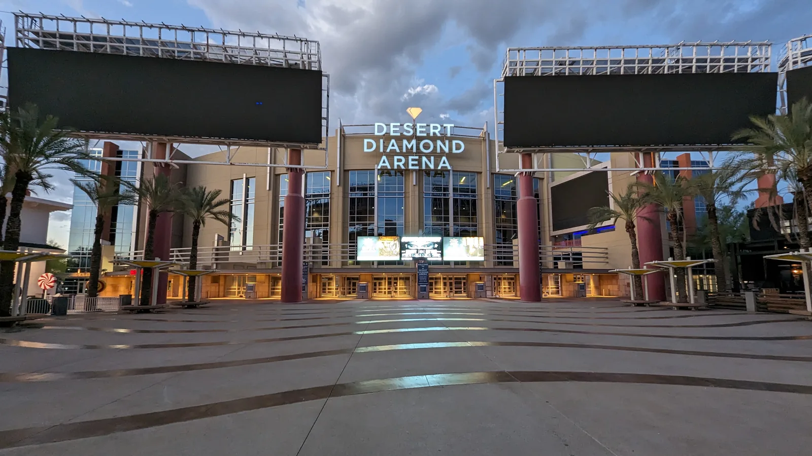 Main entrance of Desert Diamond Arena in Glendale
